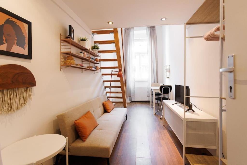 Urban Capsule Apartment - Near Mariahilfer Strasse Wenen Buitenkant foto