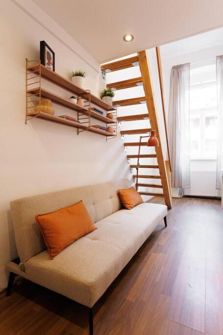 Urban Capsule Apartment - Near Mariahilfer Strasse Wenen Buitenkant foto